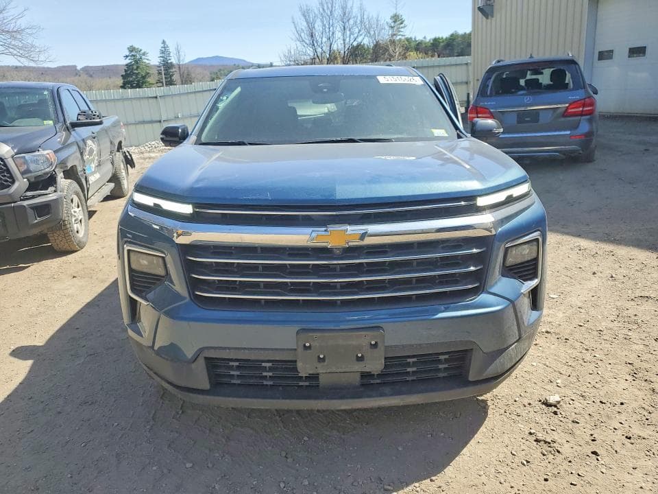 2025 CHEVROLET TRAVERSE LT LT 5