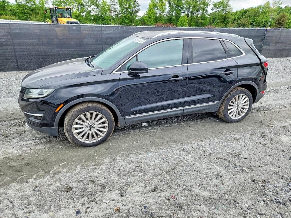 2019 LINCOLN MKC 1