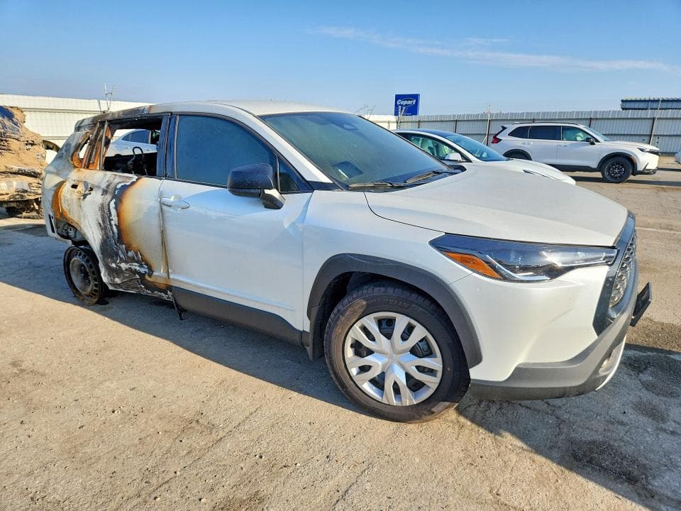 2024 TOYOTA COROLLA CROSS L 4