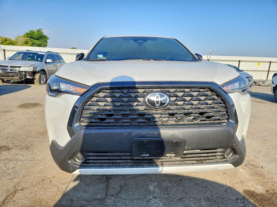 2024 TOYOTA COROLLA CROSS L 5