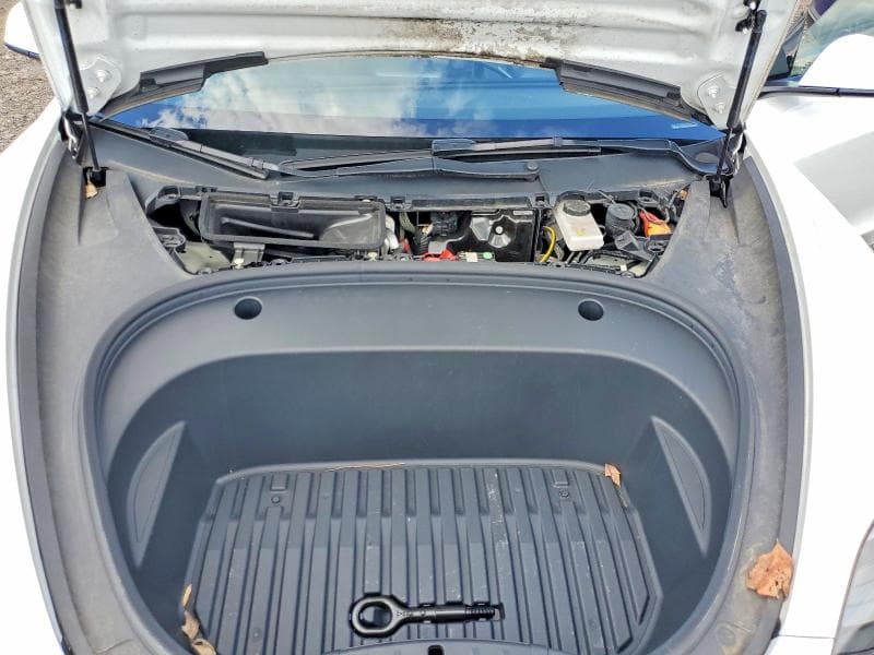 2022 TESLA MODEL 3 11