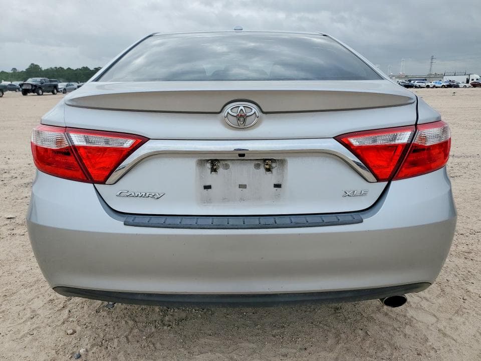 2017 TOYOTA CAMRY XLE 6