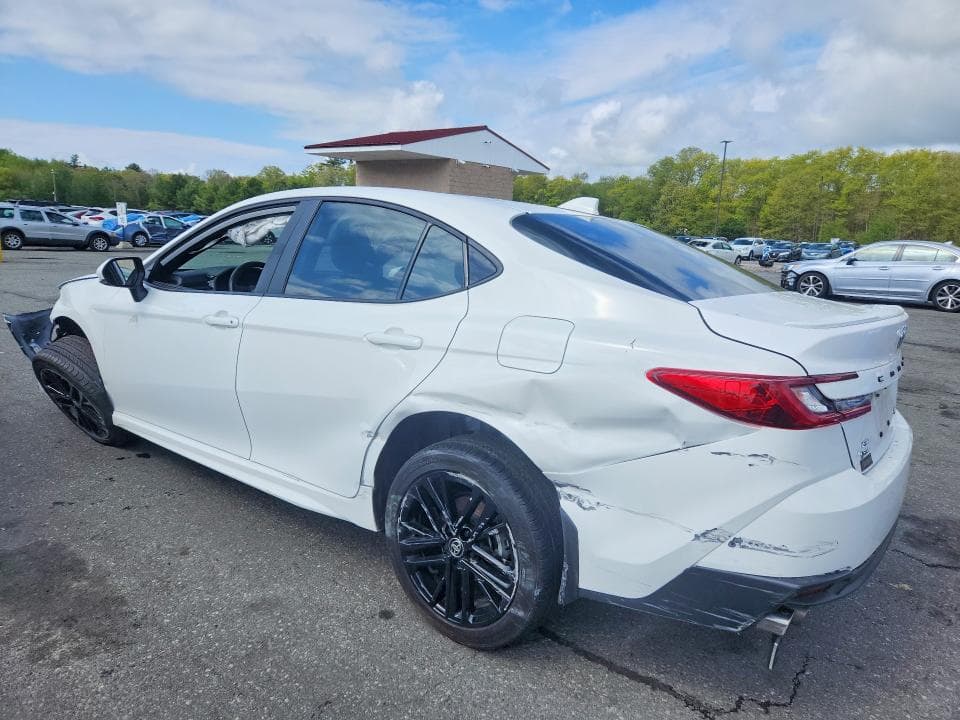 2025 TOYOTA CAMRY SE 2