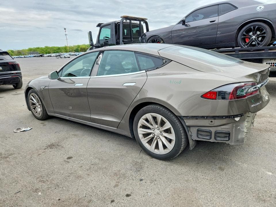2016 TESLA MODEL S 2