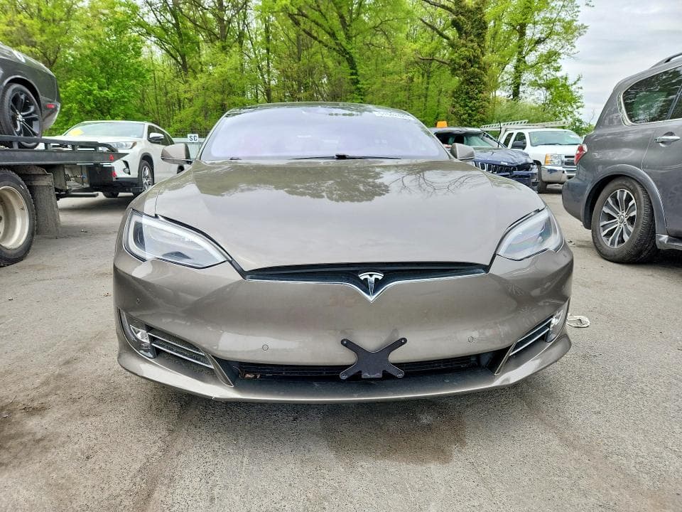 2016 TESLA MODEL S 5