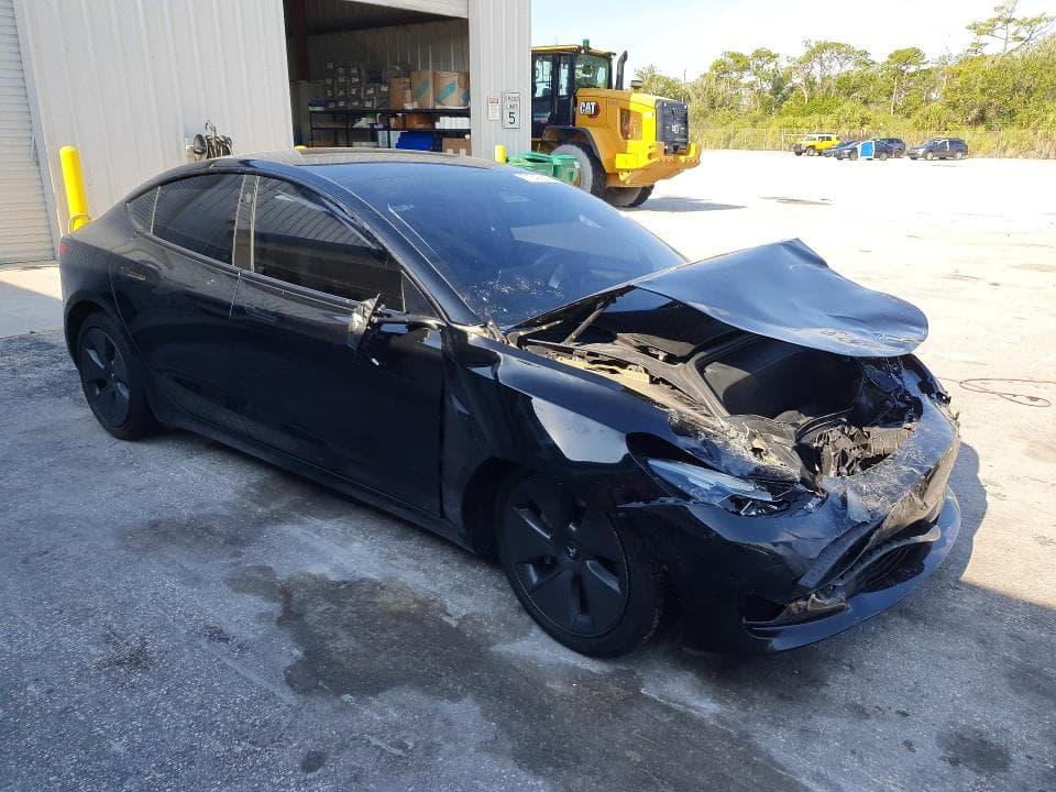 2023 TESLA MODEL 3 4