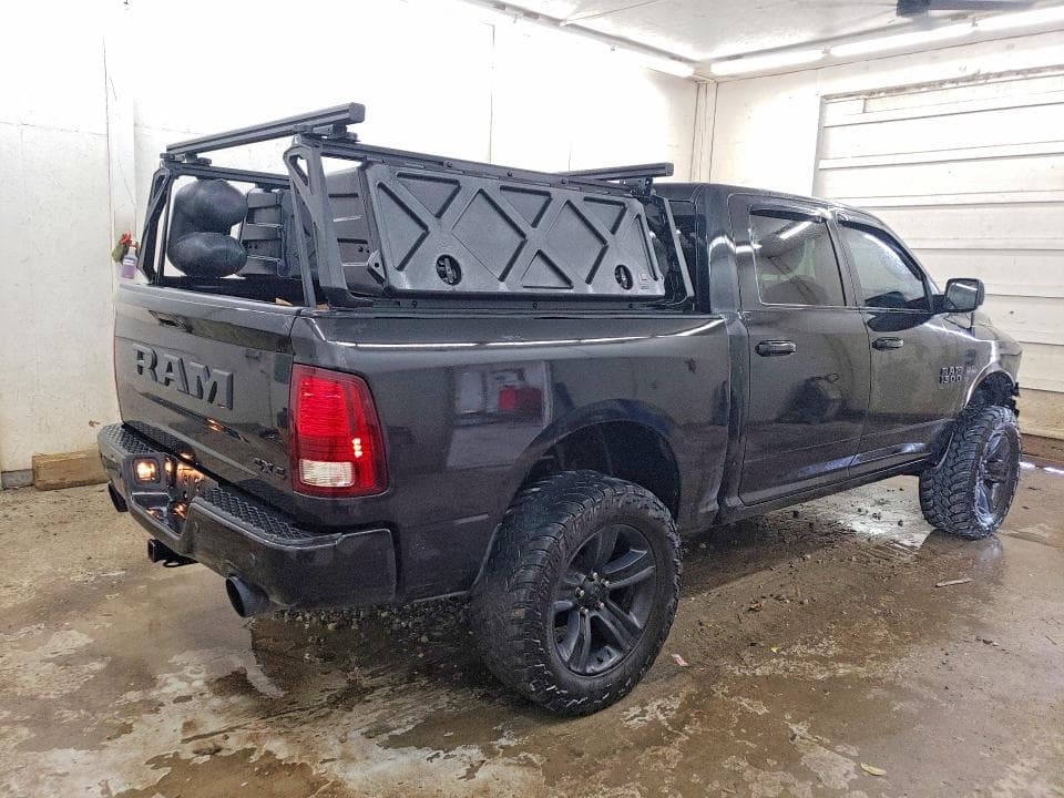 2017 RAM 1500 SPORT 3