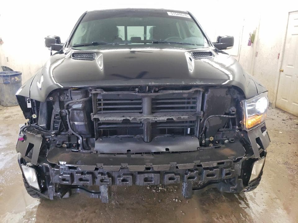 2017 RAM 1500 SPORT 5