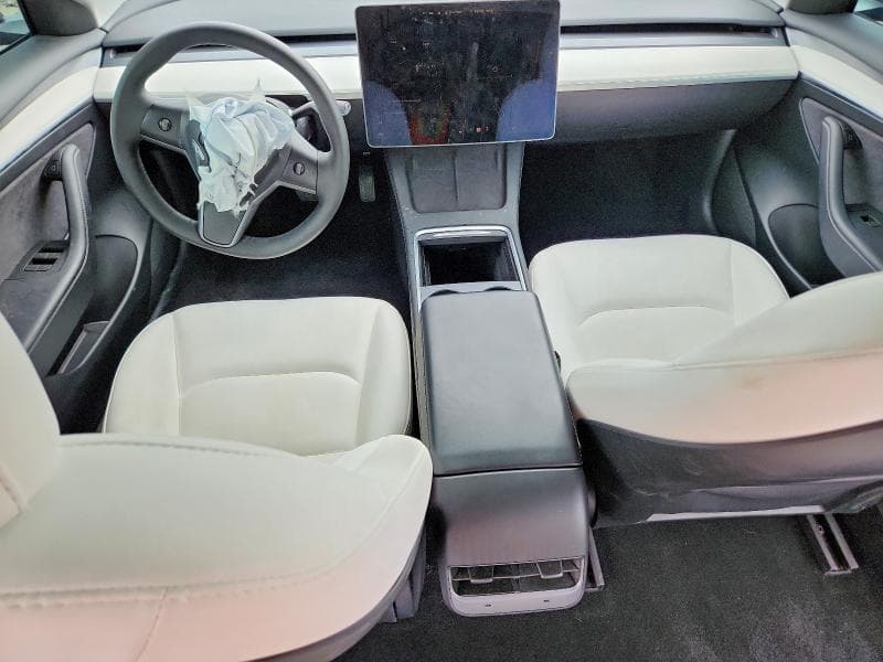 2023 TESLA MODEL 3 8