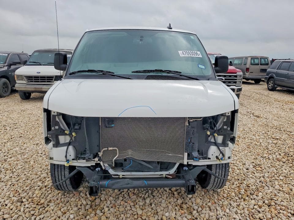 2024 CHEVROLET EXPRESS 6