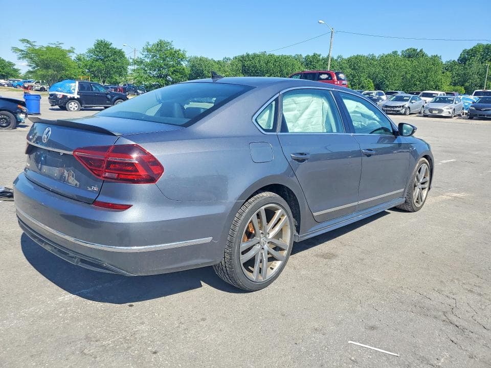 2017 VOLKSWAGEN PASSAT R-LINE 3