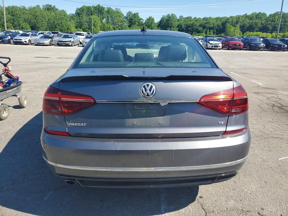 2017 VOLKSWAGEN PASSAT R-LINE 6