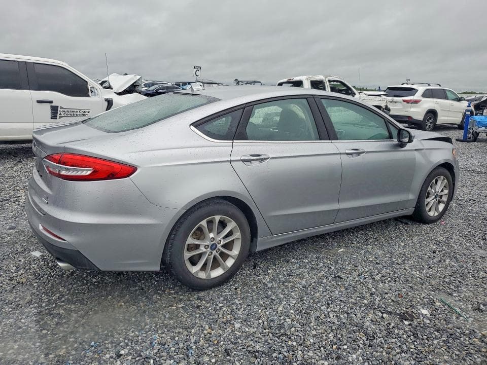 2020 FORD FUSION SE 3