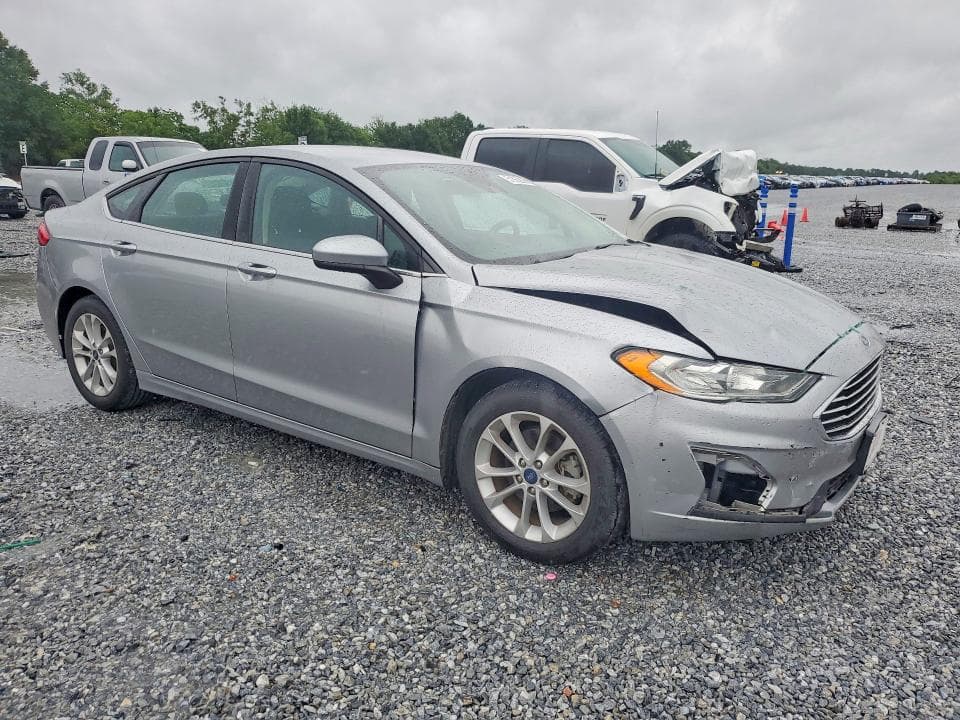 2020 FORD FUSION SE 4