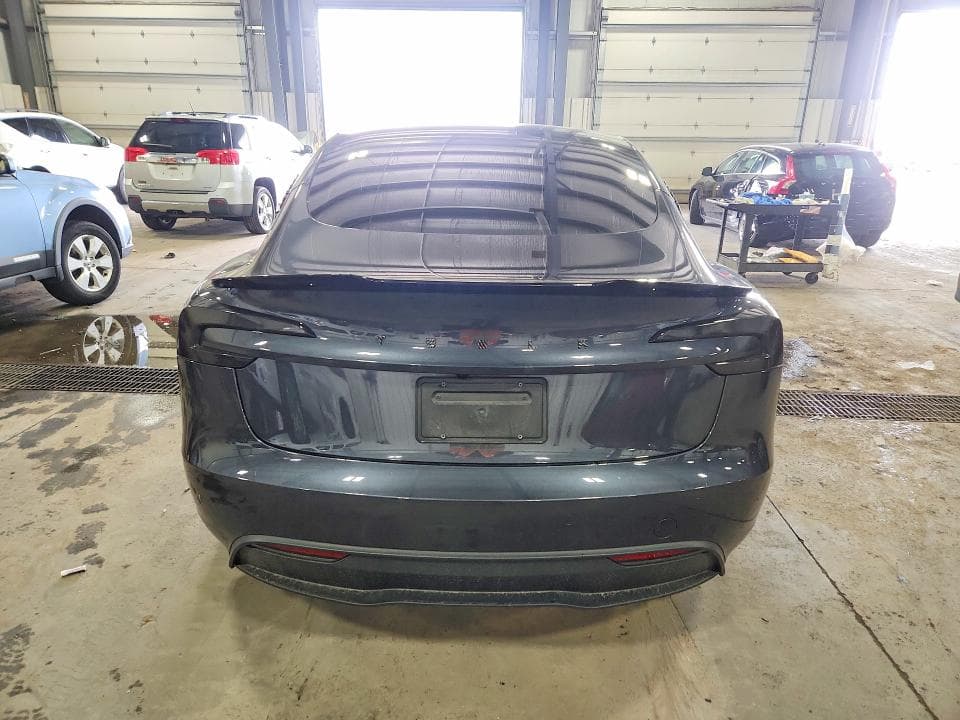 2025 TESLA MODEL 3 6