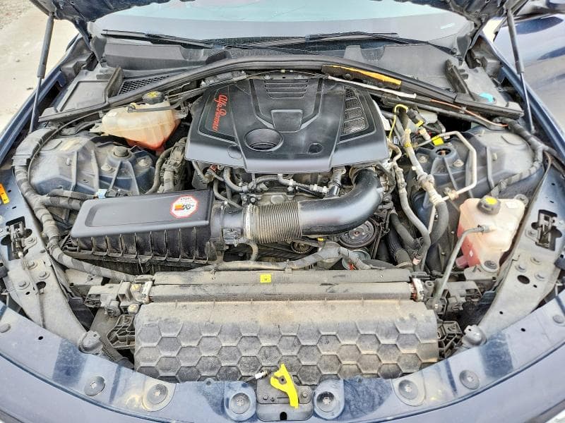 2019 ALFA ROMEO GIULIA TI 11