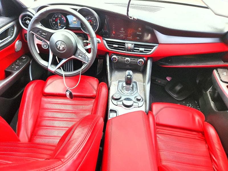 2019 ALFA ROMEO GIULIA TI 8