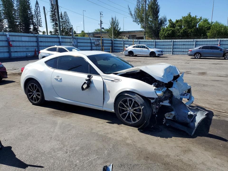 2017 TOYOTA 86 BASE 4