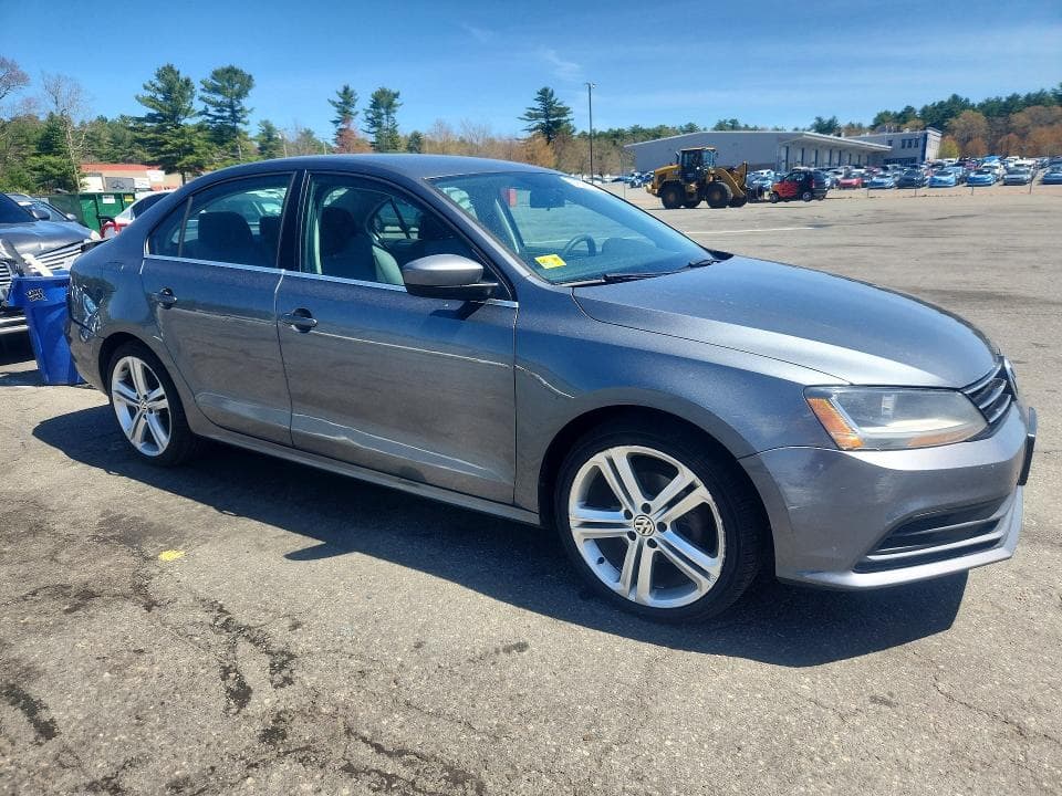 2017 VOLKSWAGEN JETTA S 4