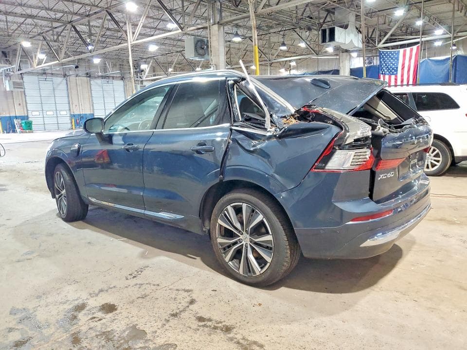 2022 VOLVO XC60 T8 RECHARGE INSCRIPTION EXPRES 2