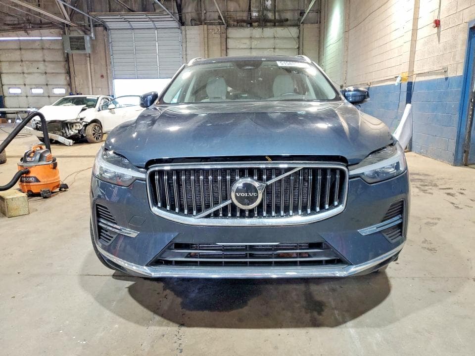 2022 VOLVO XC60 T8 RECHARGE INSCRIPTION EXPRES 5