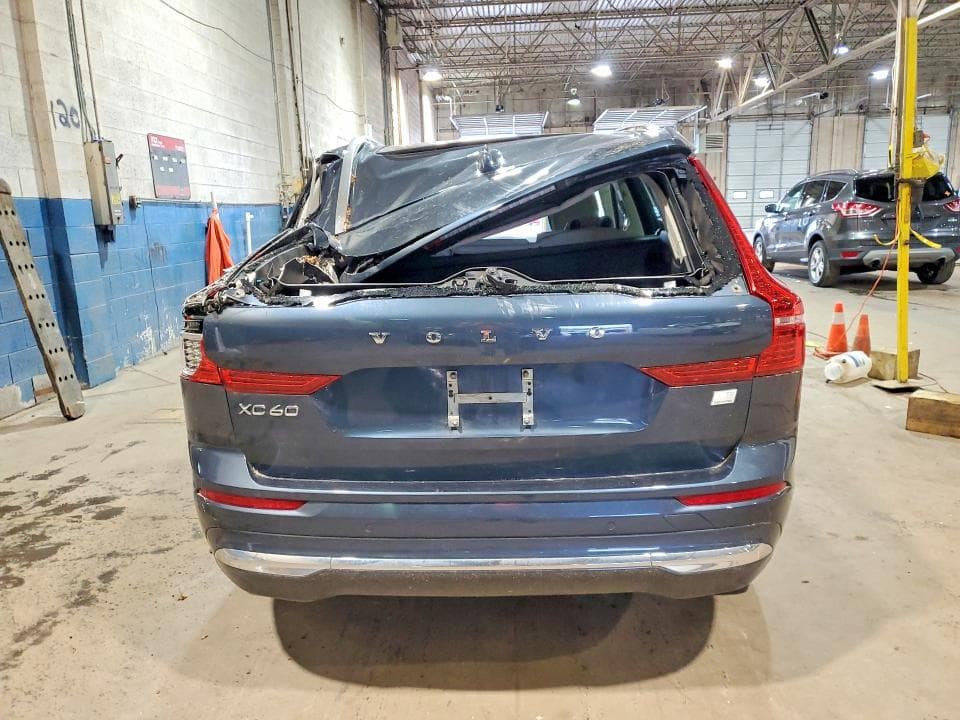 2022 VOLVO XC60 T8 RECHARGE INSCRIPTION EXPRES 6