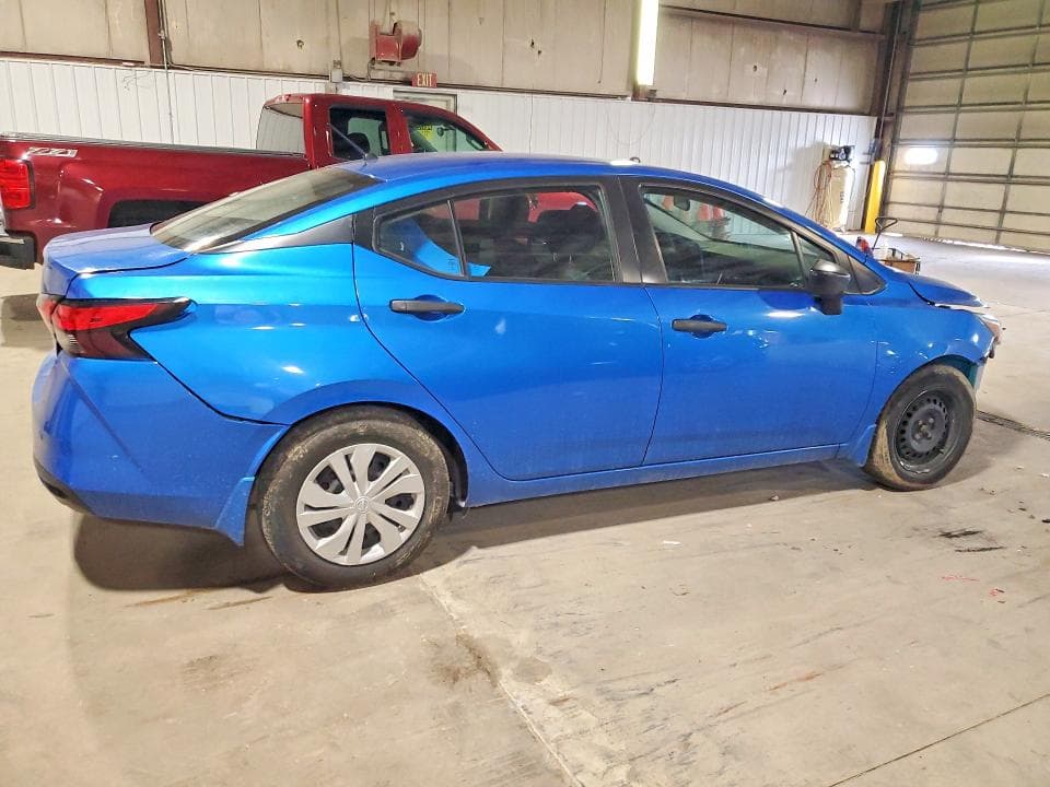 2021 NISSAN VERSA S 3
