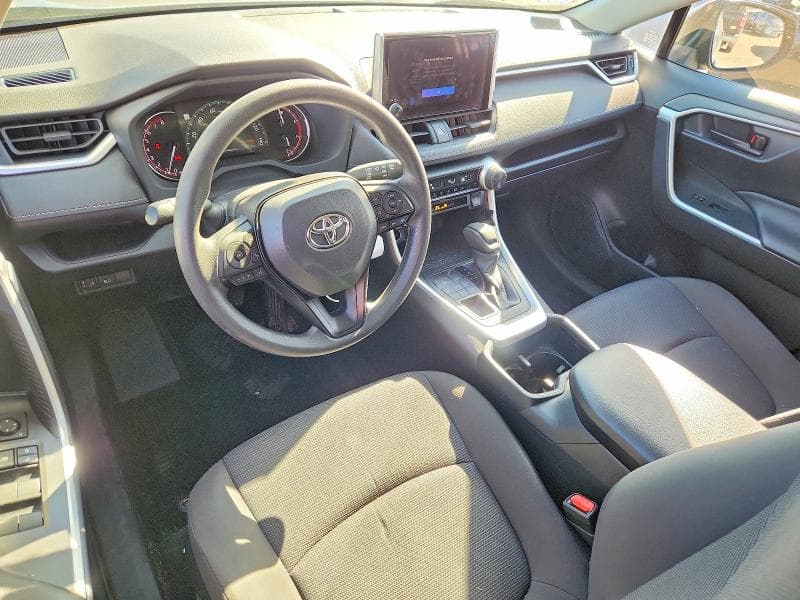 2023 TOYOTA RAV4 LE LE 8
