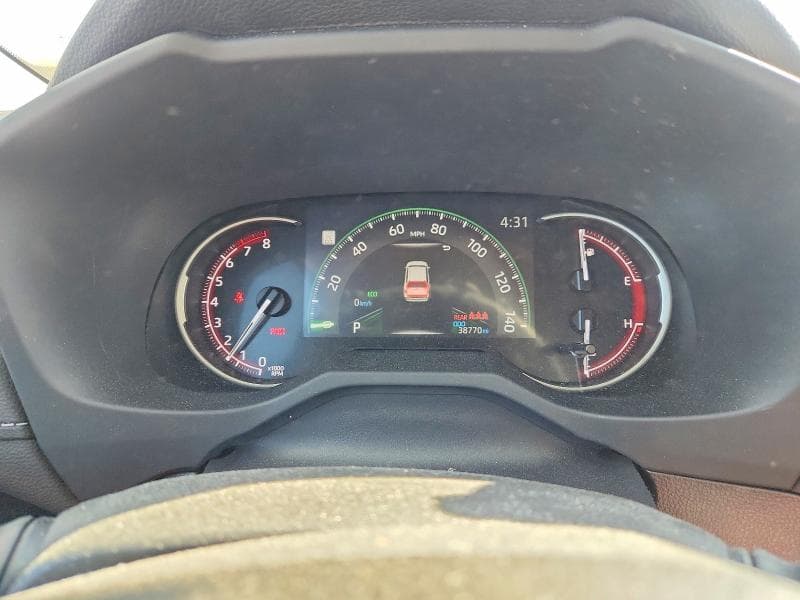 2023 TOYOTA RAV4 LE LE 9