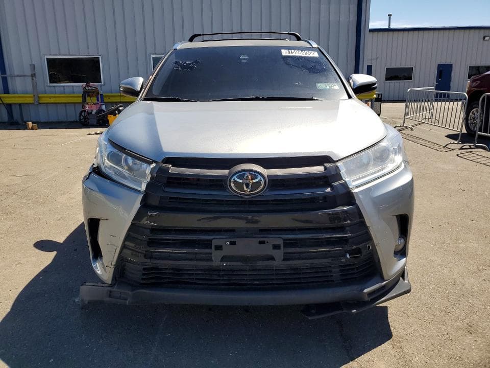 2019 TOYOTA HIGHLANDER XLE 5