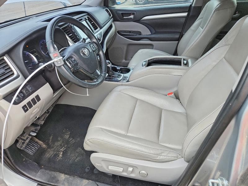 2019 TOYOTA HIGHLANDER XLE 7