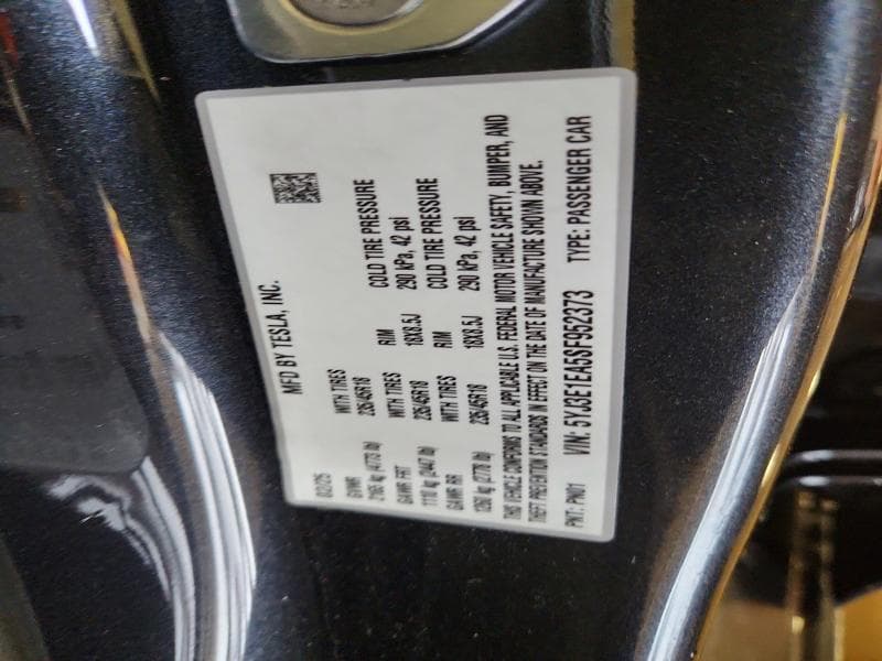 2025 TESLA MODEL 3 12