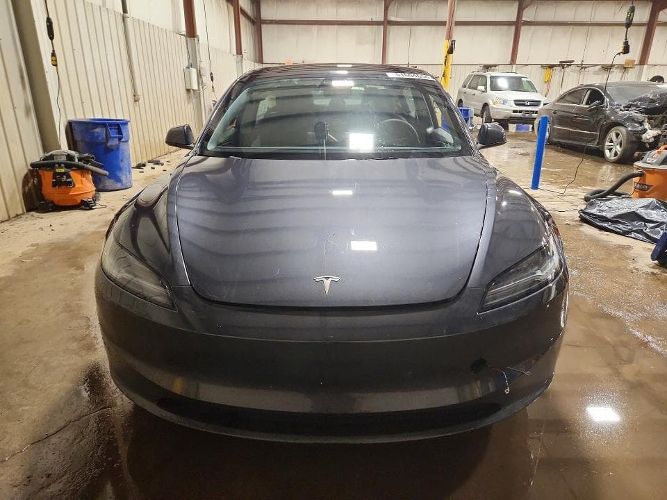 2025 TESLA MODEL 3 5