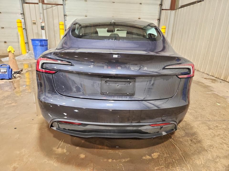 2025 TESLA MODEL 3 6