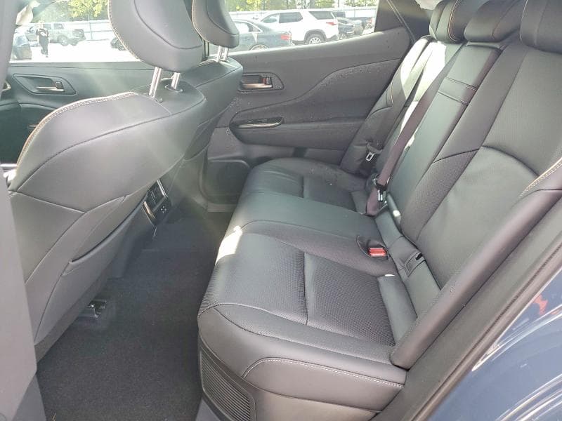 2025 TOYOTA CROWN XLE 10