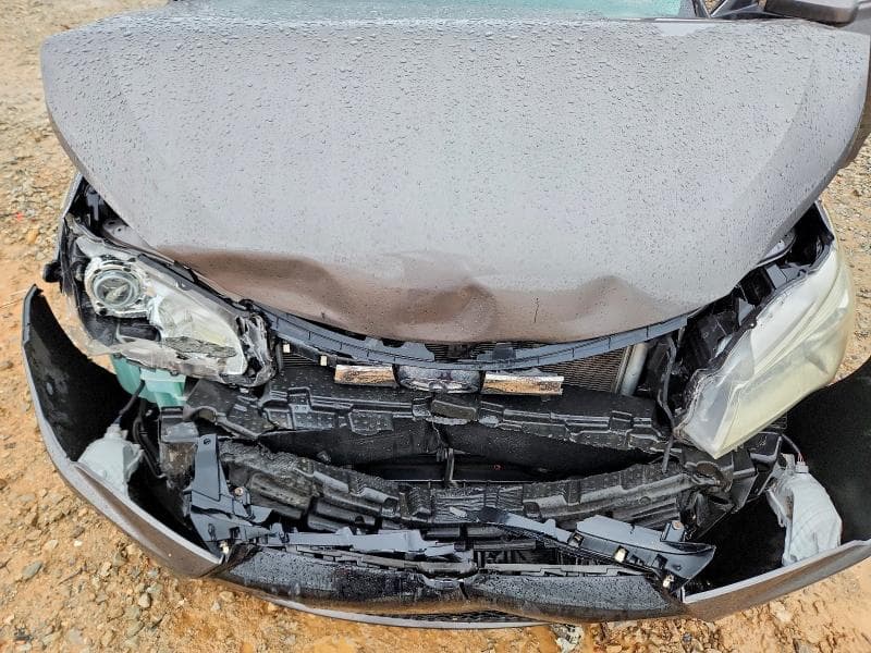 2017 TOYOTA CAMRY SE 11