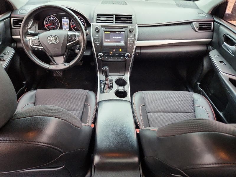 2017 TOYOTA CAMRY SE 8