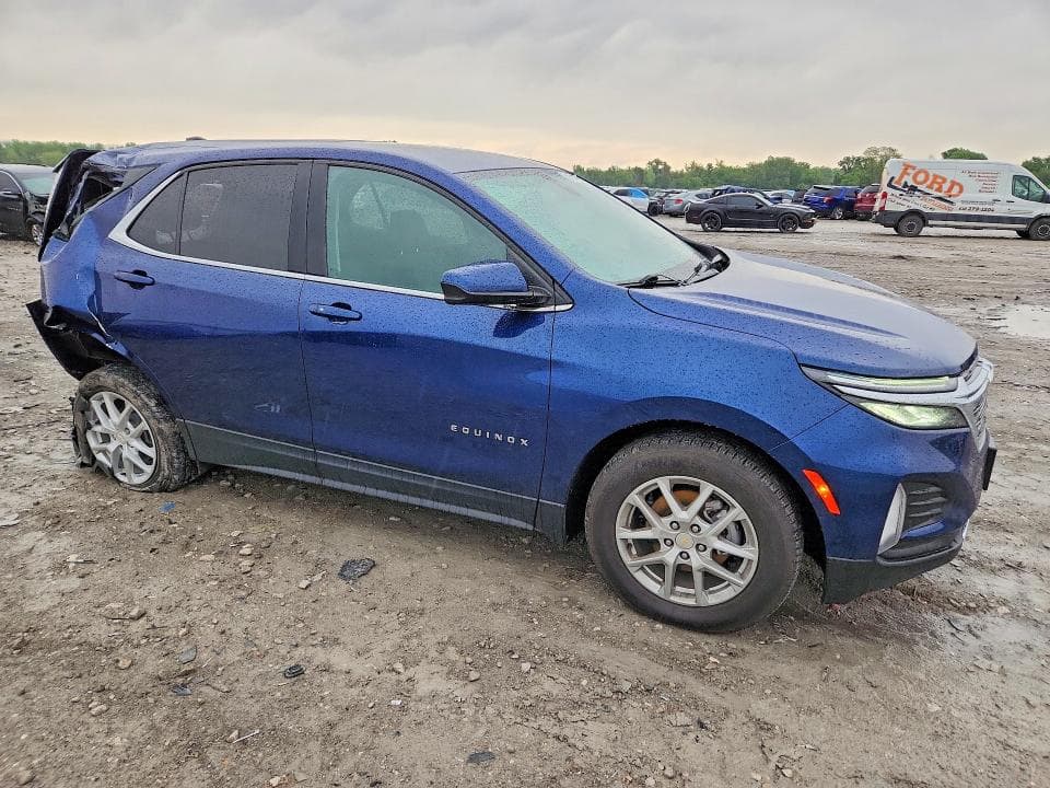 2022 CHEVROLET EQUINOX LT 4