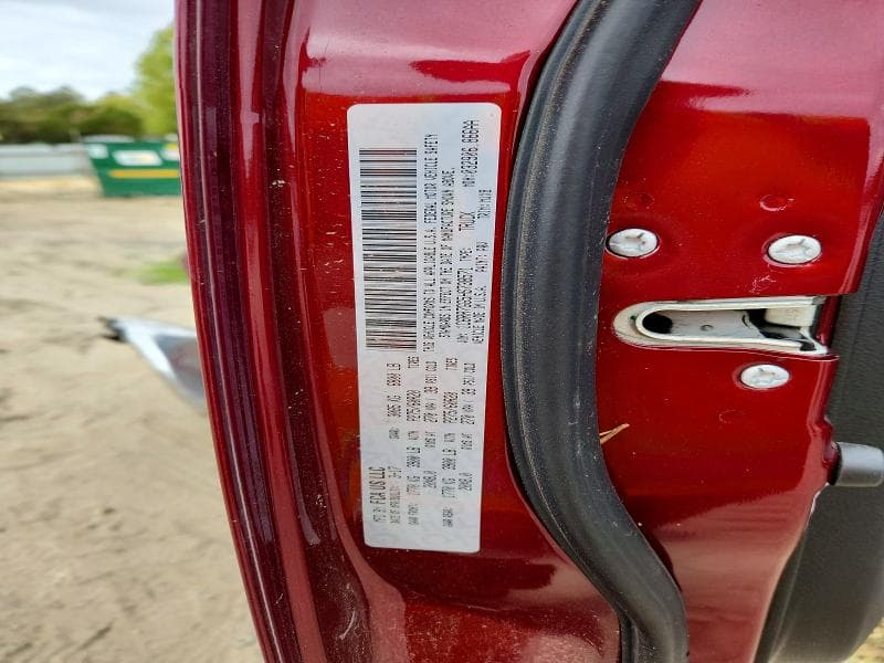 2017 RAM 1500 SLT SLT 12