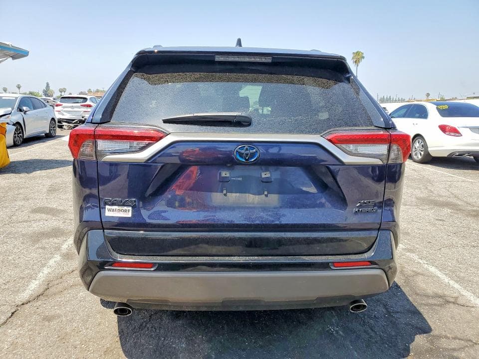 2020 TOYOTA RAV4 XSE XSE 6
