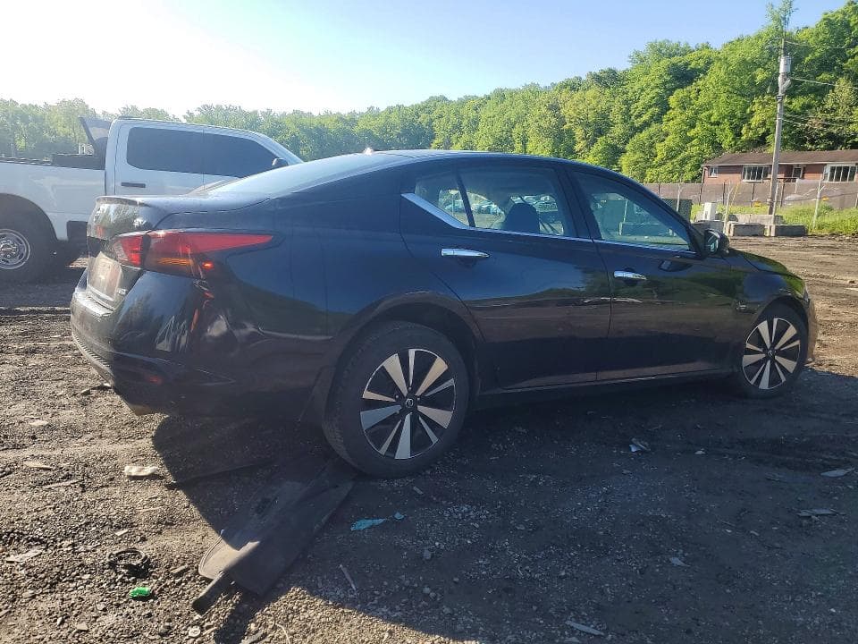 2019 NISSAN ALTIMA SV 3