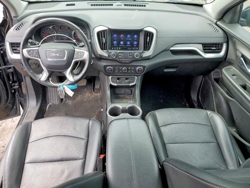 2023 GMC TERRAIN SLT 8