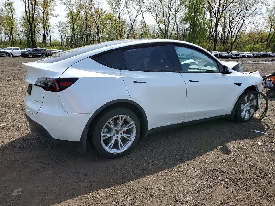 2023 TESLA MODEL Y 3