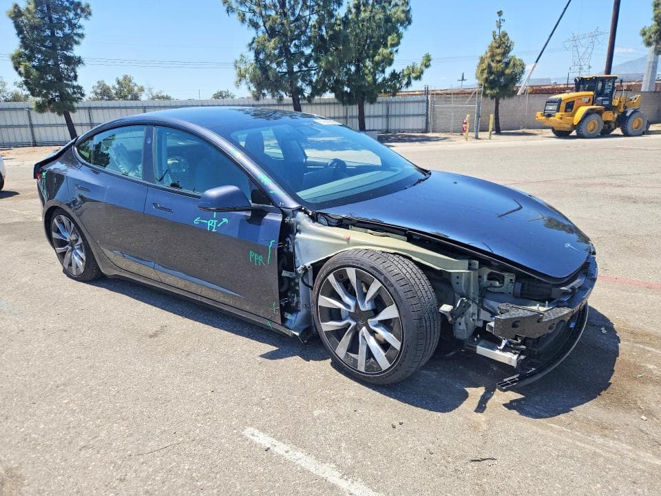 2025 TESLA MODEL 3 4