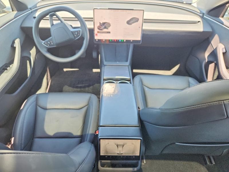 2025 TESLA MODEL 3 8