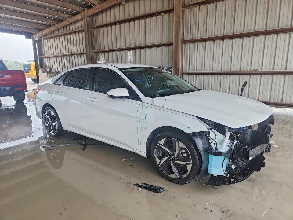 2023 HYUNDAI ELANTRA SEL SEL 4