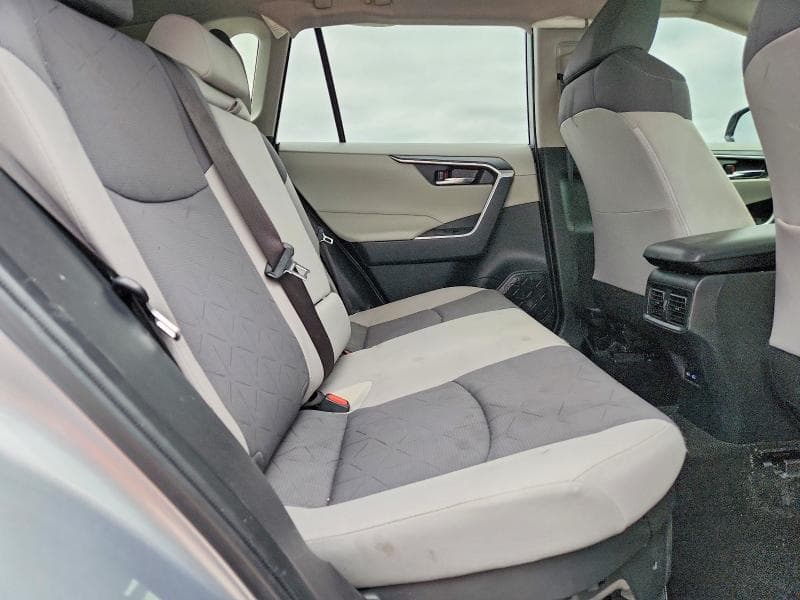 2022 TOYOTA RAV4 XLE XLE 11