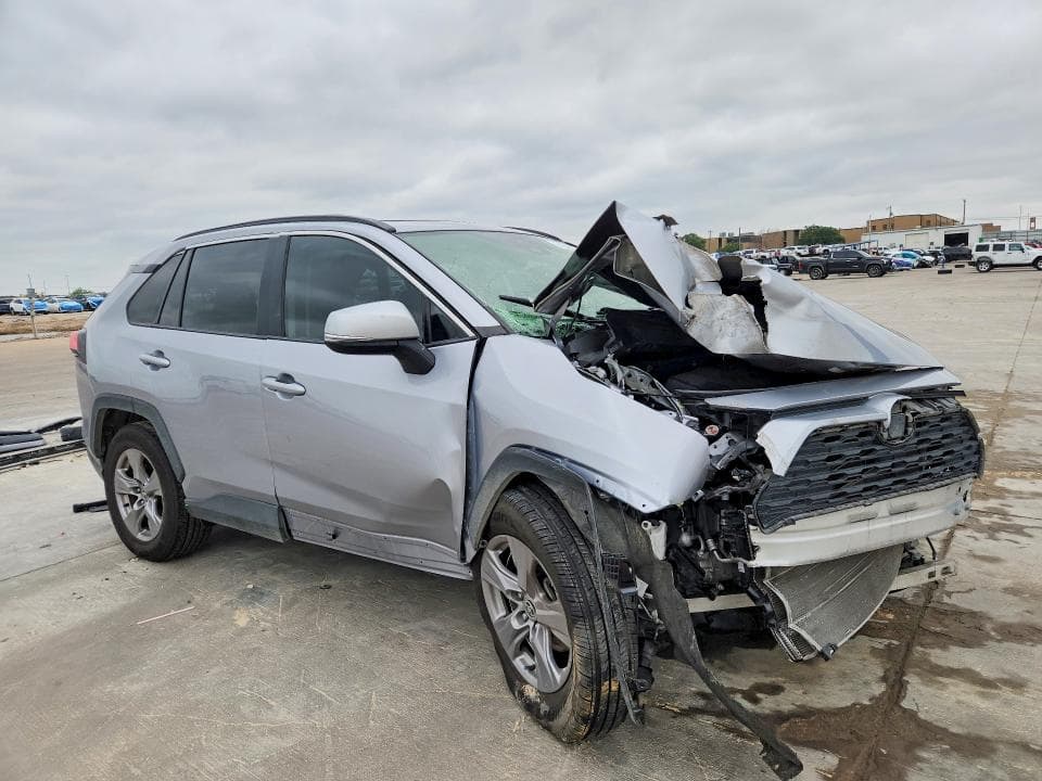 2022 TOYOTA RAV4 XLE XLE 4