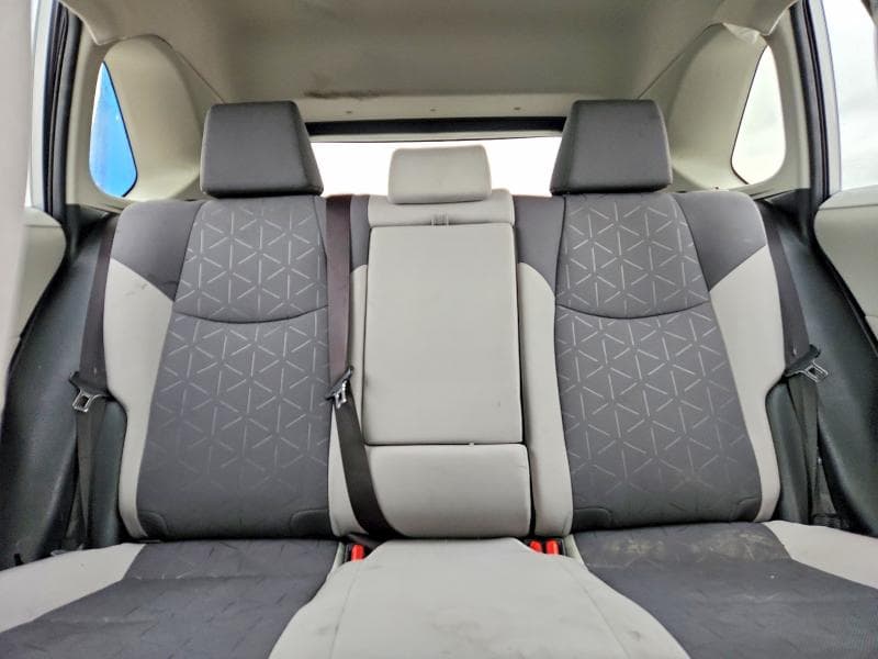 2022 TOYOTA RAV4 XLE XLE 10