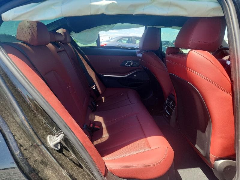 2025 BMW 330I 10